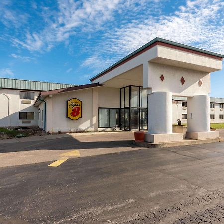 Hotel Super 8 Cleveland North Ridgeville Exterior foto